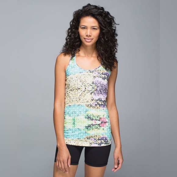 Lululemon Cool Racerback in Paradise Grid Very Green Multi Size 8 - Picture 1 of 7